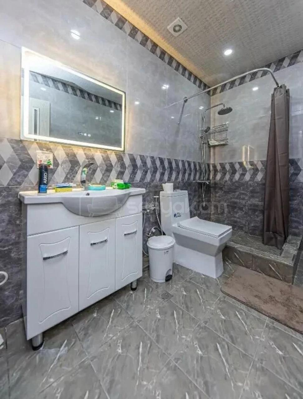 3 Սենյականոց Բնակարան, 96քմ, 5/13 հարկ, Դիզայներական Վերանորոգված, Կահավորված