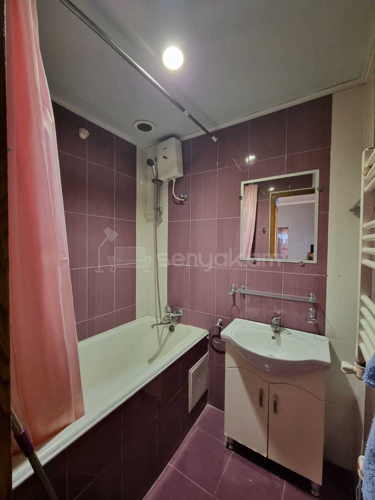 3 Սենյականոց Բնակարան, 80քմ, 8/9 հարկ, Կոսմետիկ Վերանորոգված, Կահավորված