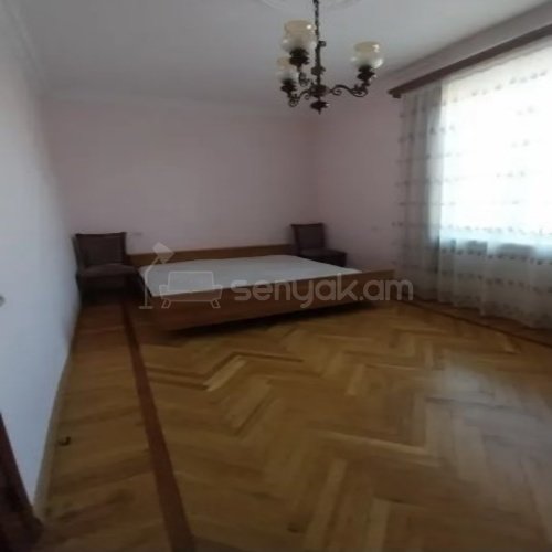 3 Սենյականոց Բնակարան Քարե Շենքում, 73քմ, 4/4 հարկ, Կոսմետիկ Վերանորոգված, Կահավորված, Արևկող