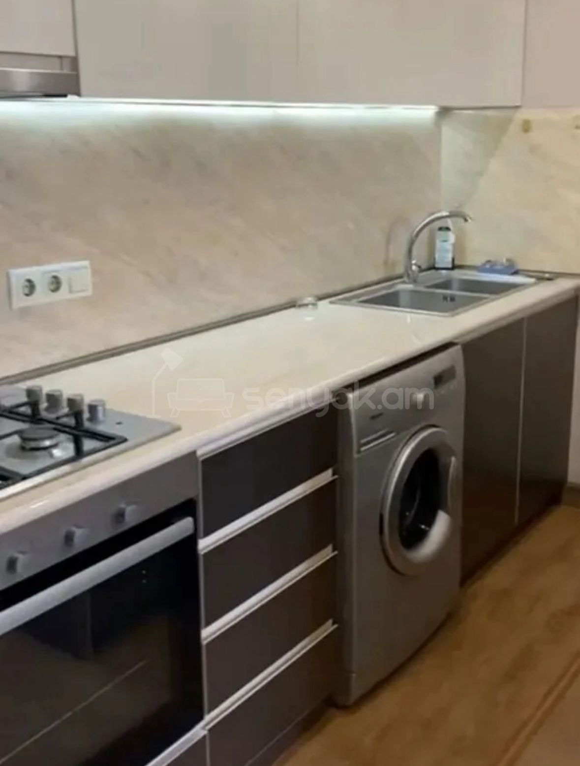 2 Սենյականոց Բնակարան Նորակառույցում, 55քմ, 9/14 հարկ, Դիզայներական Վերանորոգված, Կահավորված
