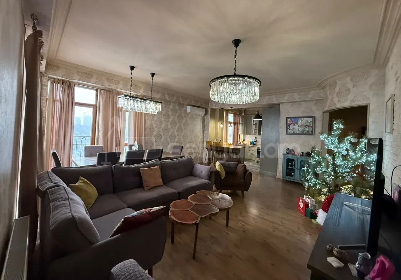 4 Սենյականոց Բնակարան Նորակառույցում, 146քմ, 6/8 հարկ, Կապիտալ Վերանորոգված