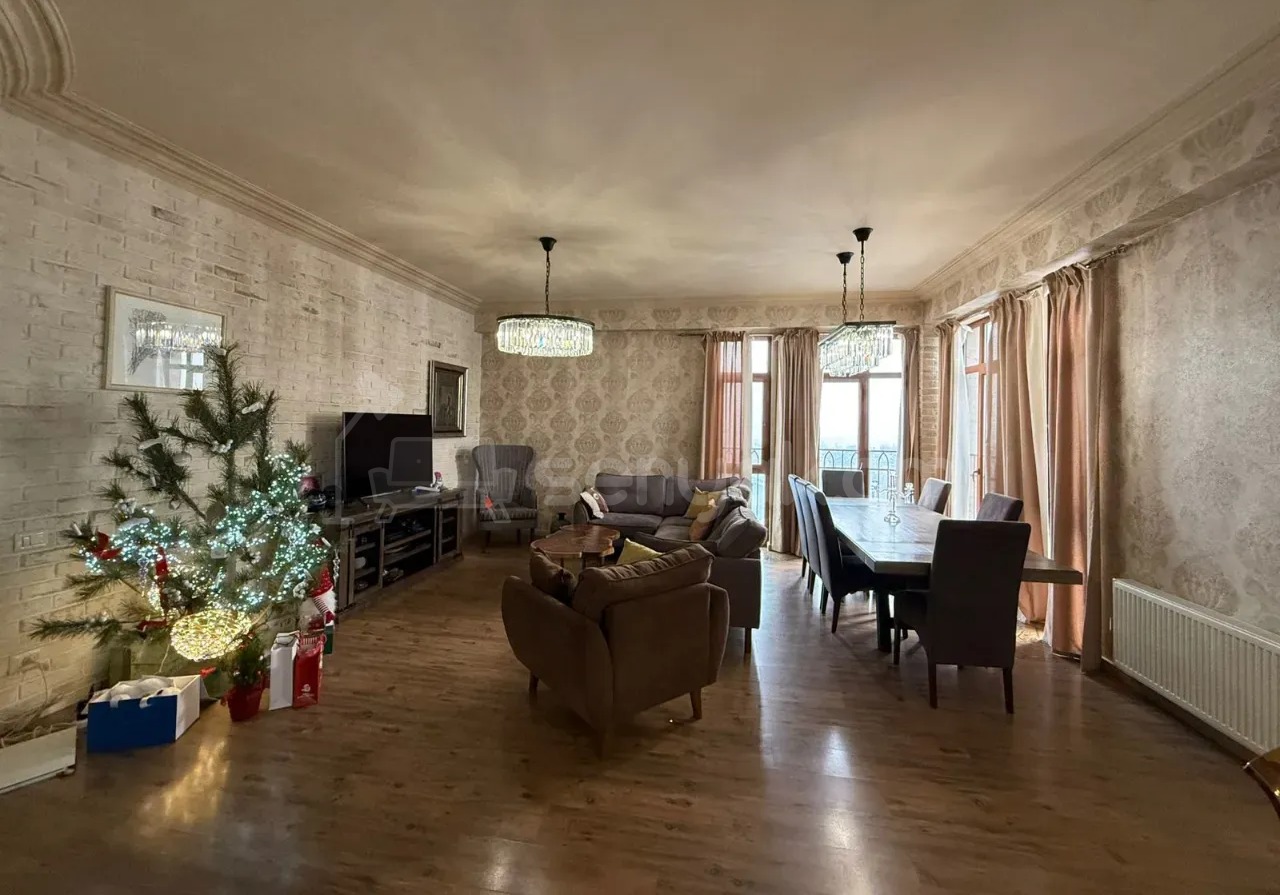 4 Սենյականոց Բնակարան Նորակառույցում, 146քմ, 6/8 հարկ, Կապիտալ Վերանորոգված