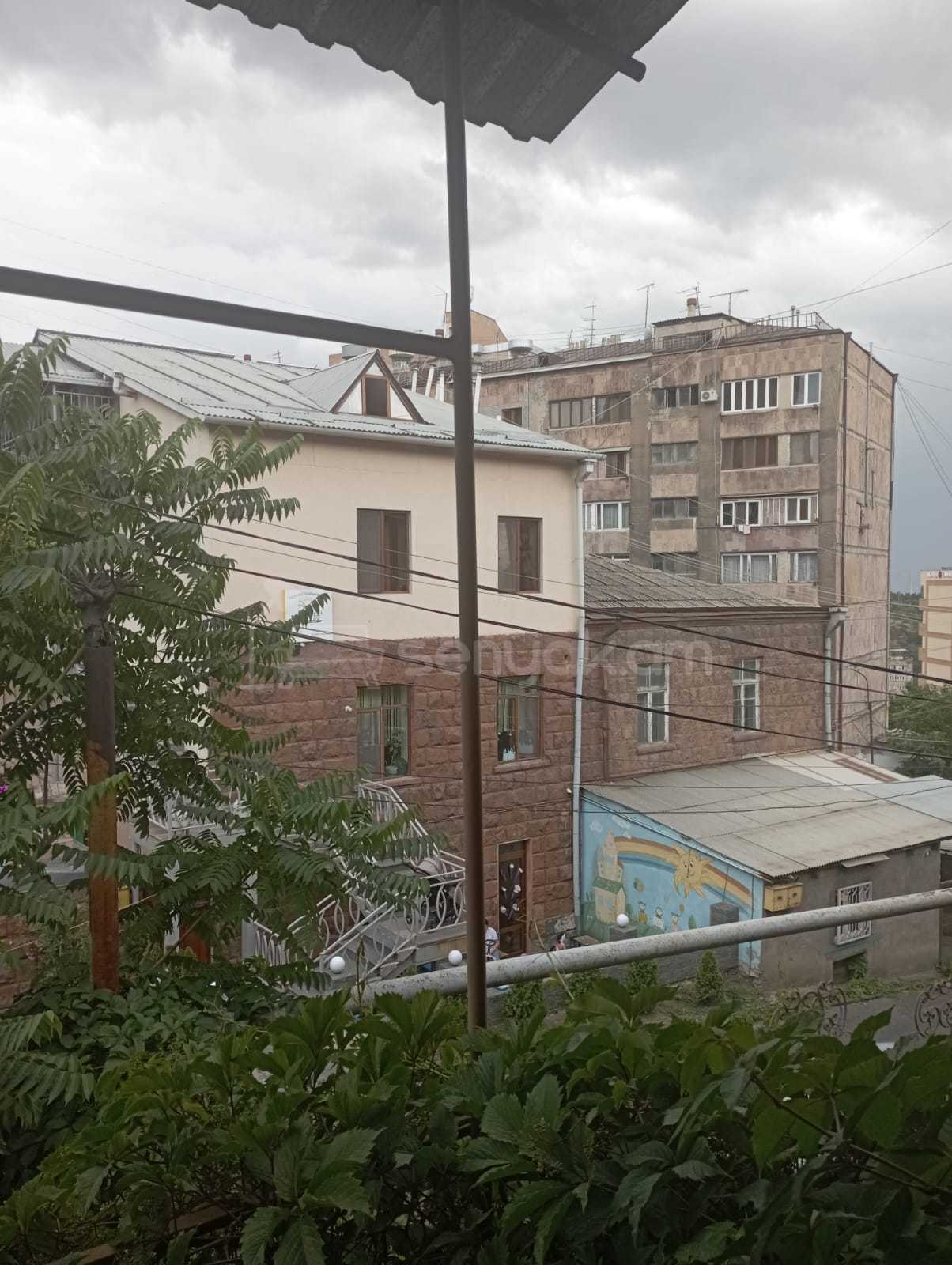 3 Սենյականոց Սեփական Տուն, 100քմ, Կապիտալ Վերանորոգված, Կահավորված, Ավտոտնակով