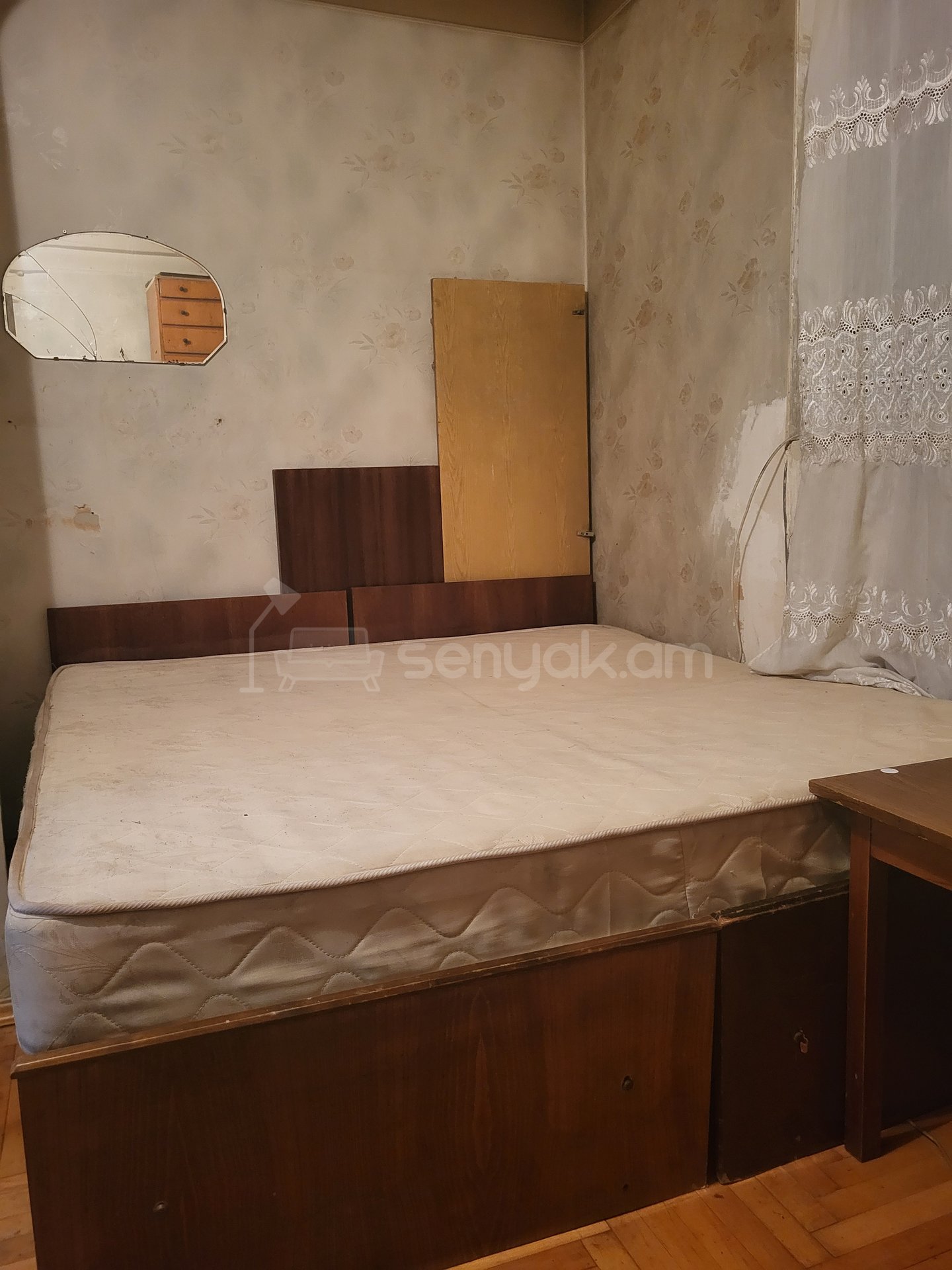2 Սենյականոց Բնակարան Քարե Շենքում, 55քմ, 3/4 հարկ, Նորմալ Վիճակում, Կահավորված