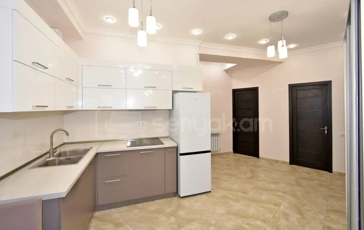 3 Սենյականոց Բնակարան Նորակառույցում, 75քմ, 3/8 հարկ, Դիզայներական Վերանորոգված