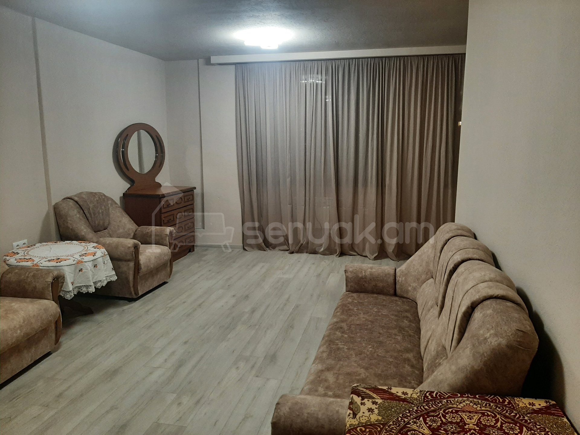 2 Սենյականոց Բնակարան Քարե Շենքում, 50քմ, 5/5 հարկ, Կապիտալ Վերանորոգված, Կահավորված, Արևկող