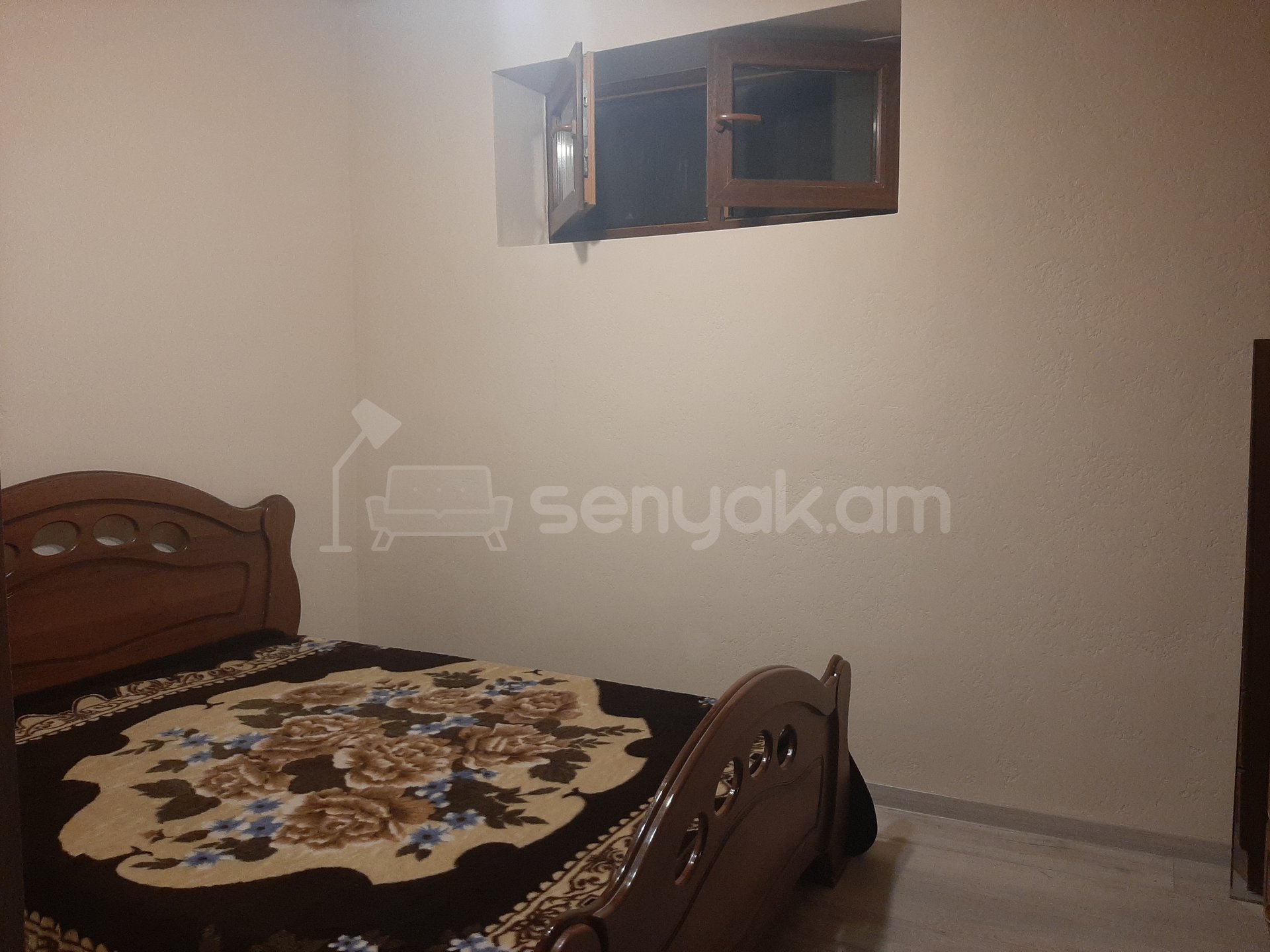 2 Սենյականոց Բնակարան Քարե Շենքում, 50քմ, 5/5 հարկ, Կապիտալ Վերանորոգված, Կահավորված, Արևկող