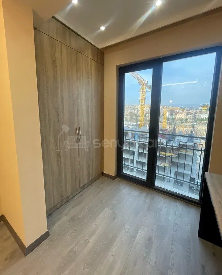3 Սենյականոց Բնակարան Նորակառույցում, 65քմ, 11/15 հարկ, Կապիտալ Վերանորոգված