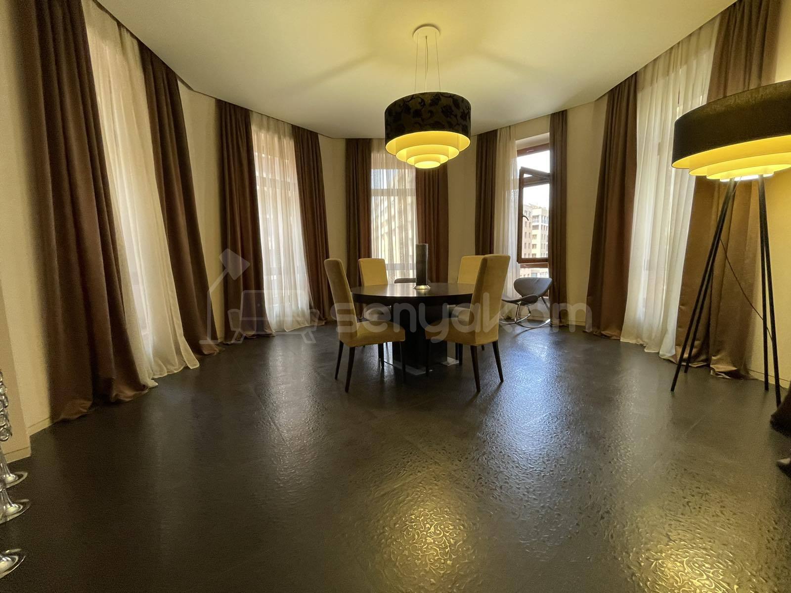 4 Սենյականոց Բնակարան Նորակառույցում, 170քմ, 5/12 հարկ, Կապիտալ Վերանորոգված