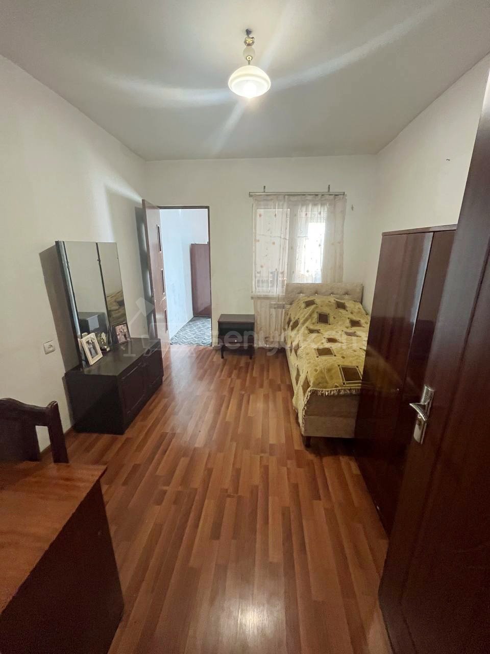 8 Սենյականոց Սեփական Տուն, 160քմ, Նորմալ Վիճակում, Ավտոտնակով