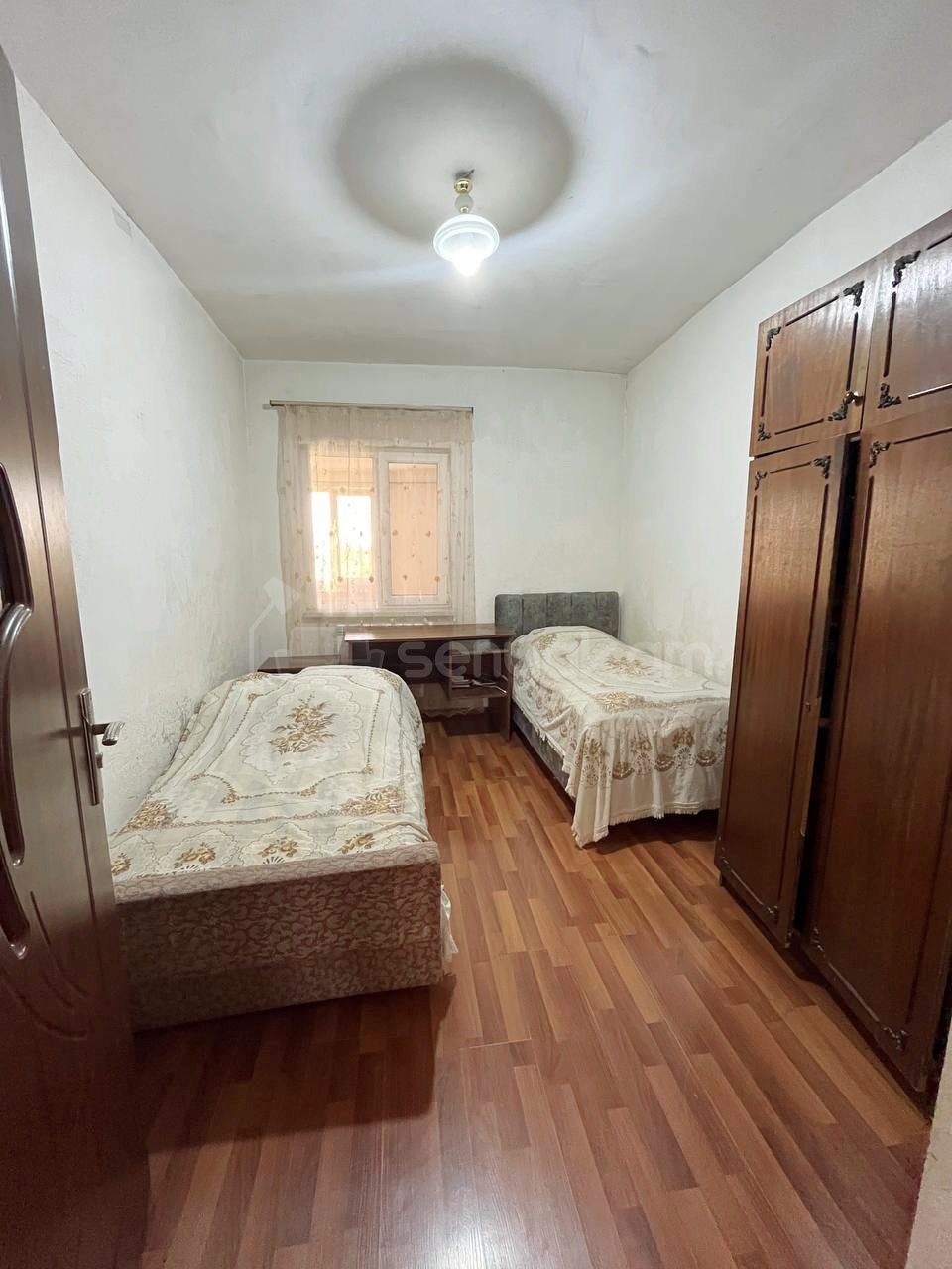 8 Սենյականոց Սեփական Տուն, 160քմ, Նորմալ Վիճակում, Ավտոտնակով