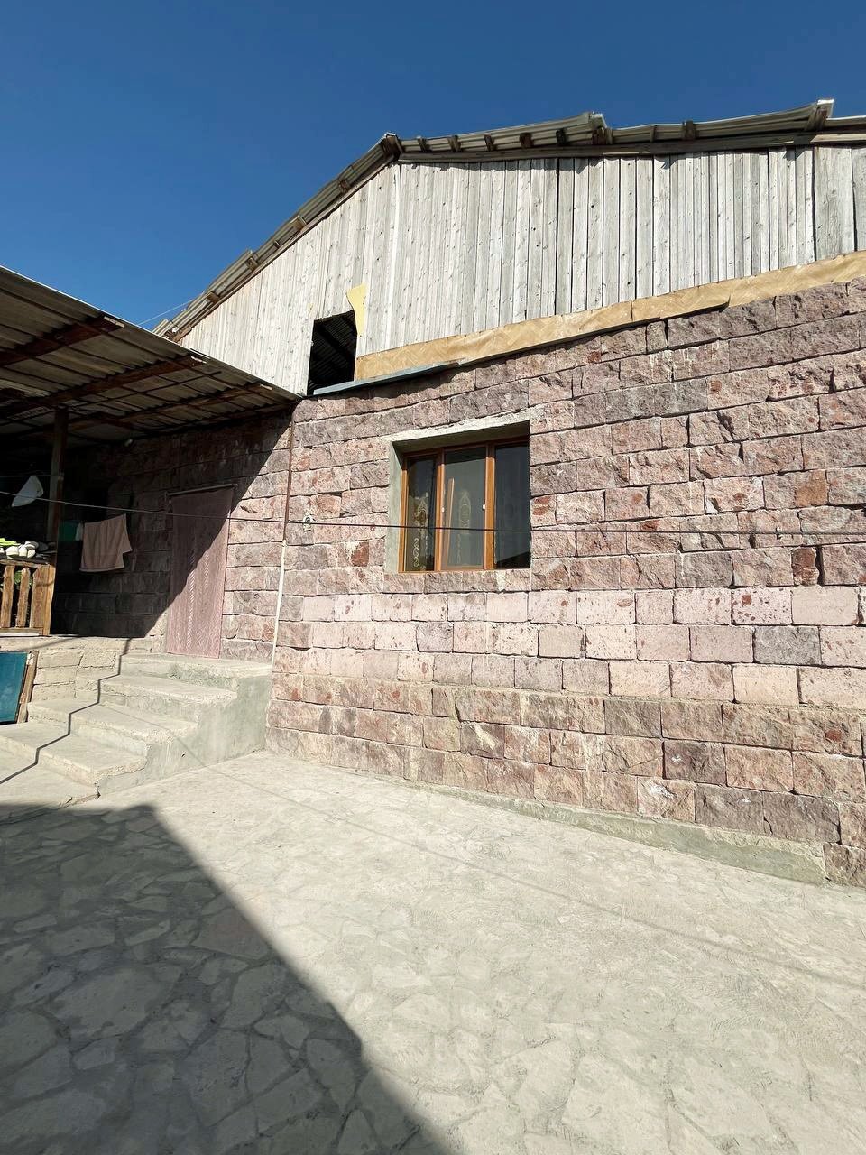 8 Սենյականոց Սեփական Տուն, 160քմ, Նորմալ Վիճակում, Ավտոտնակով