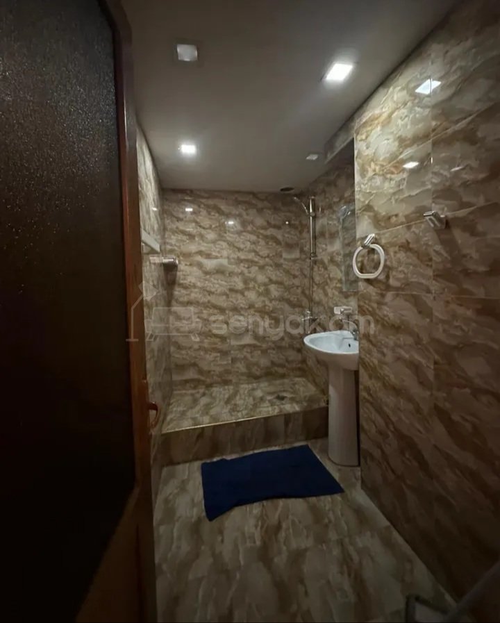 3 Սենյականոց Բնակարան, 70քմ, 7/8 հարկ, Կոսմետիկ Վերանորոգված, Կահավորված