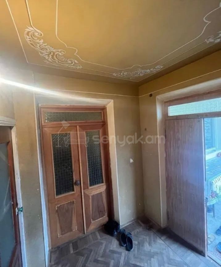 5 Սենյականոց Սեփական Տուն, 250քմ, Նորմալ Վիճակում, Ավտոտնակով