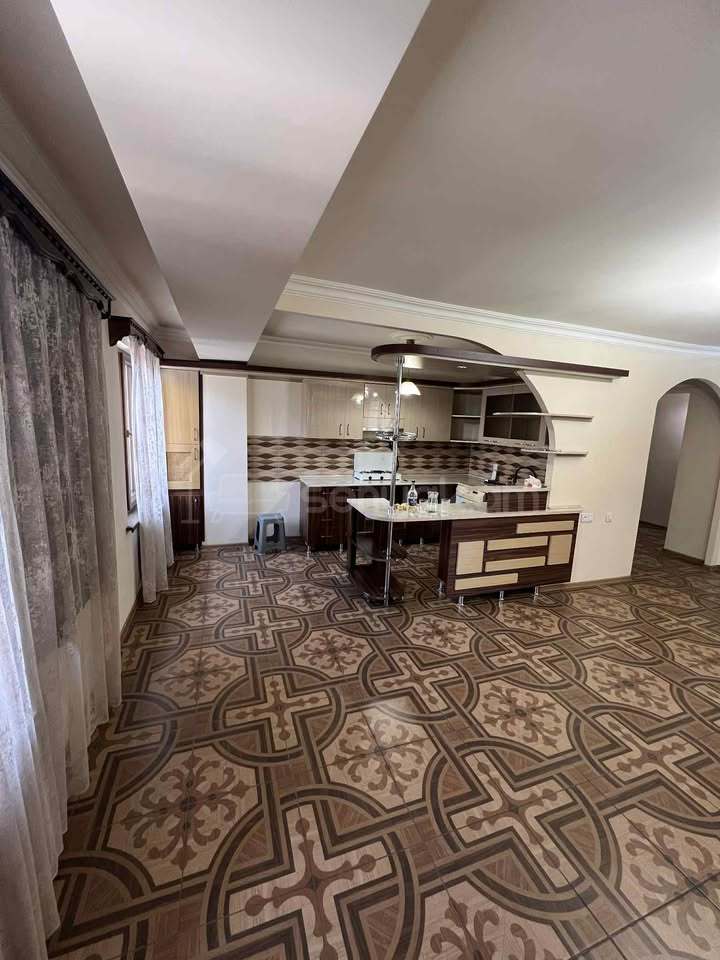 3 Սենյականոց Բնակարան, 83քմ, 2/14 հարկ, Կապիտալ Վերանորոգված, Կահավորված