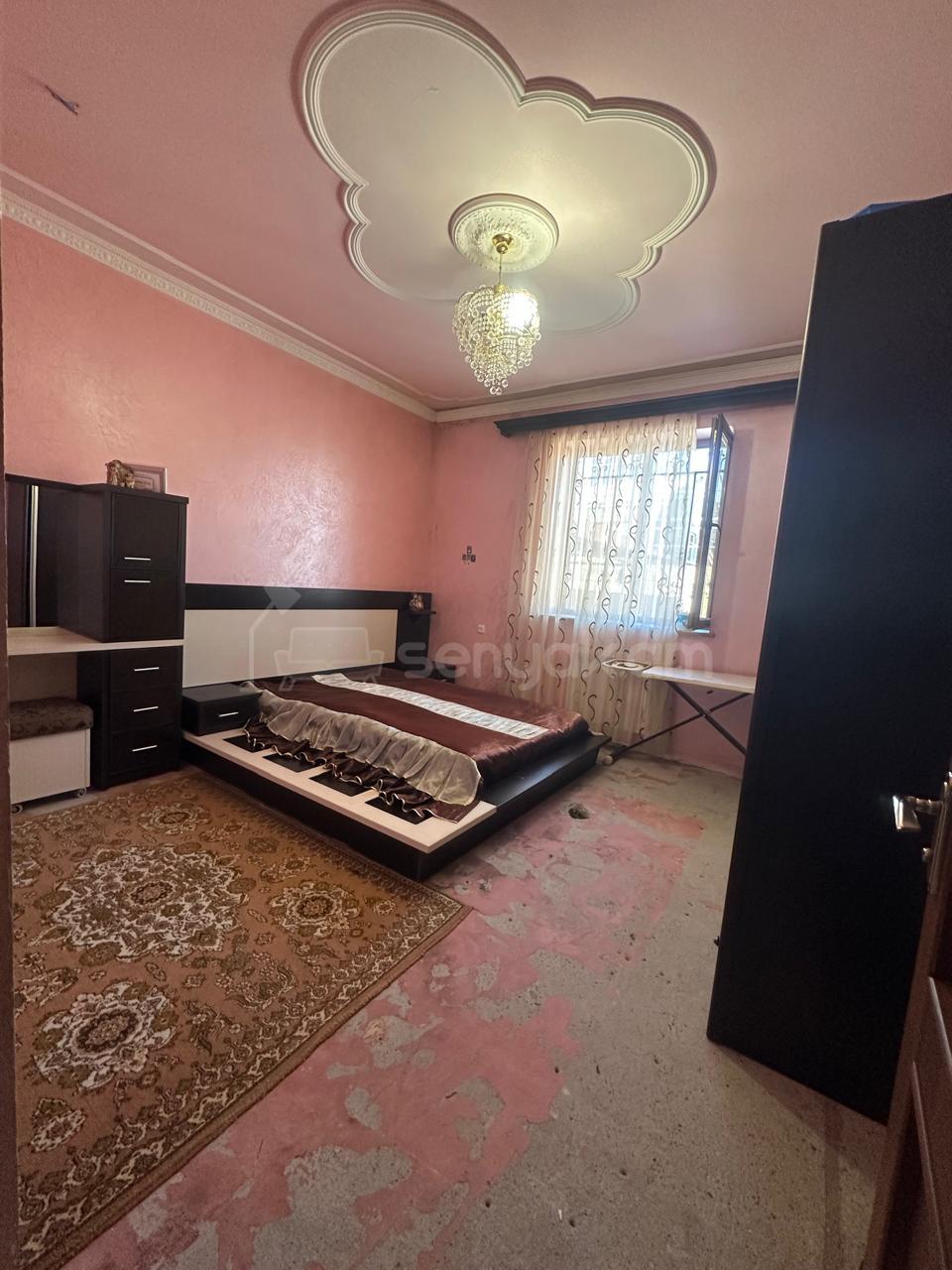 6 Սենյականոց Սեփական Տուն, 250քմ, Նորմալ Վիճակում