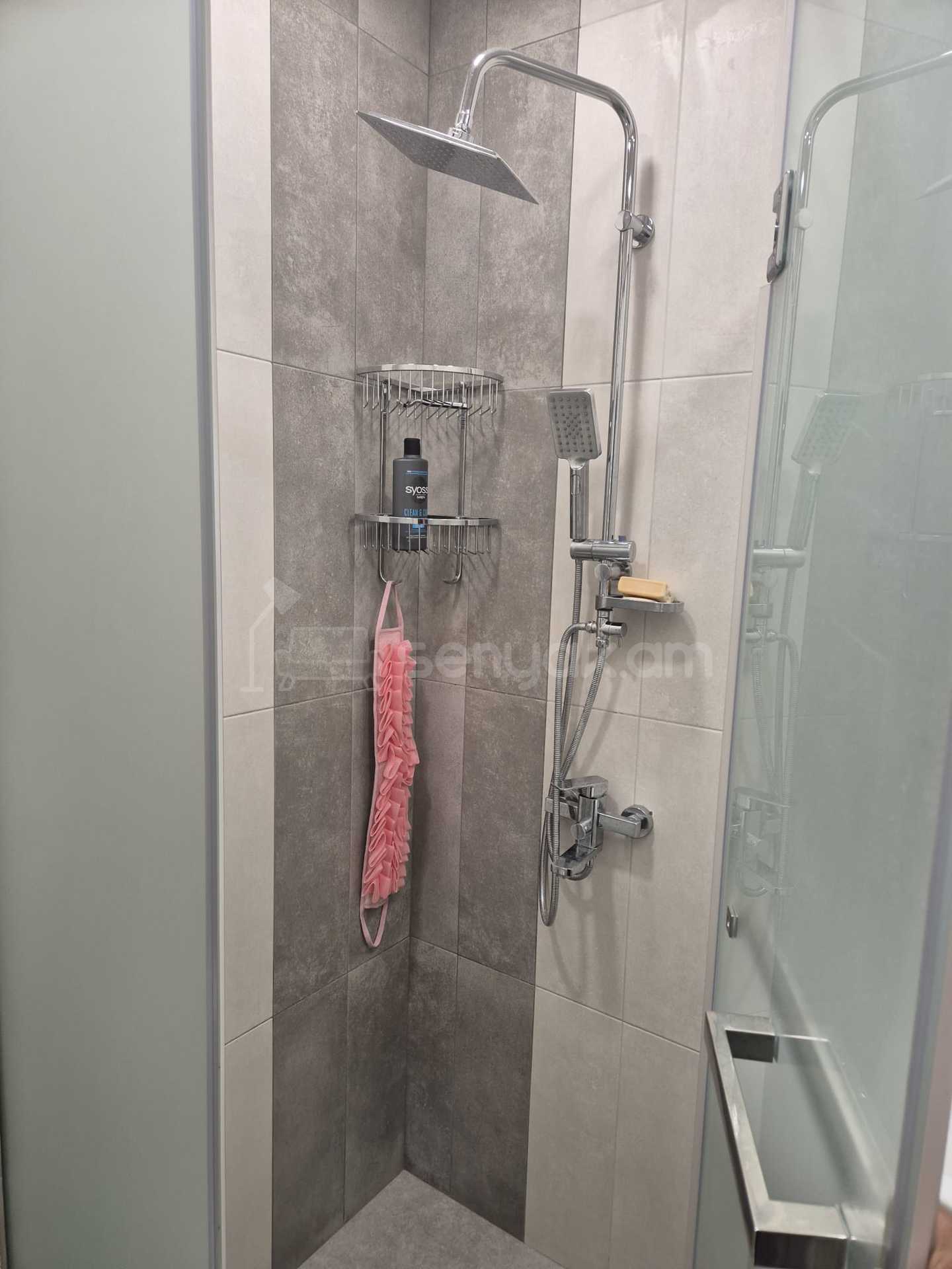 3 Սենյականոց Բնակարան, 75քմ, 7/9 հարկ, Կապիտալ Վերանորոգված, Կահավորված, Արևկող