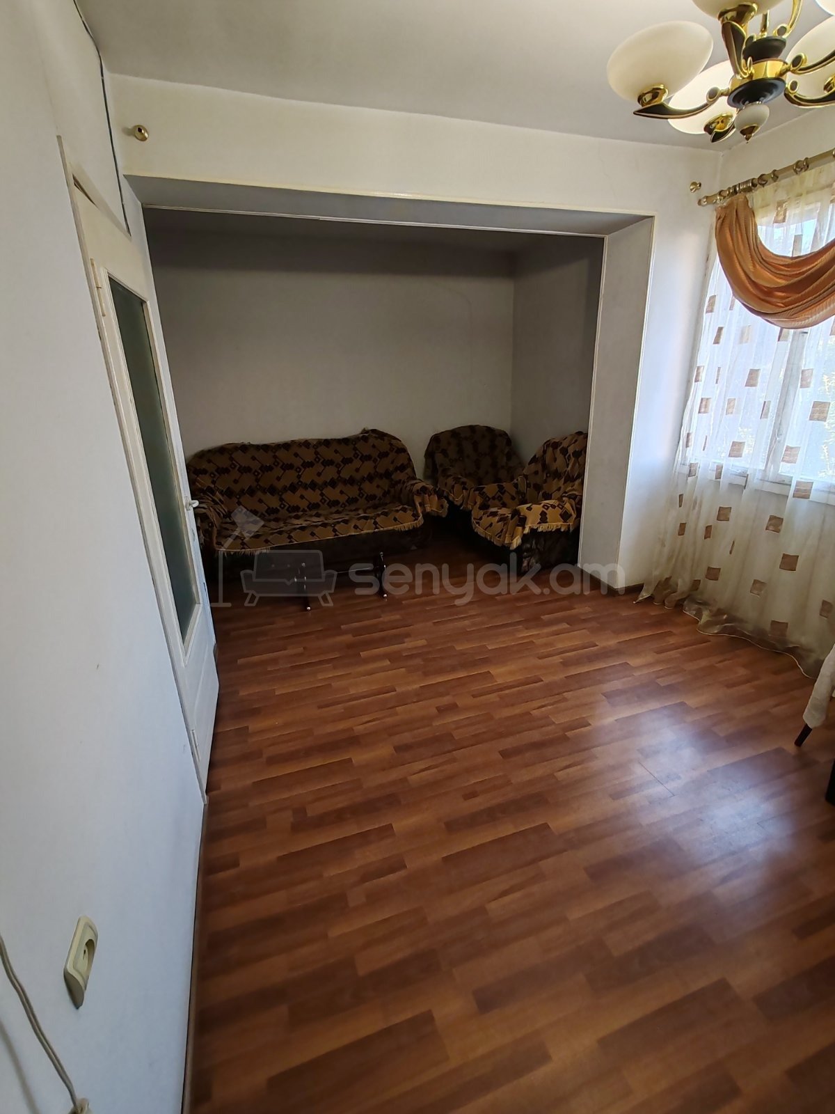 2 Սենյականոց Բնակարան, 48քմ, 3/9 հարկ, Նորմալ Վիճակում