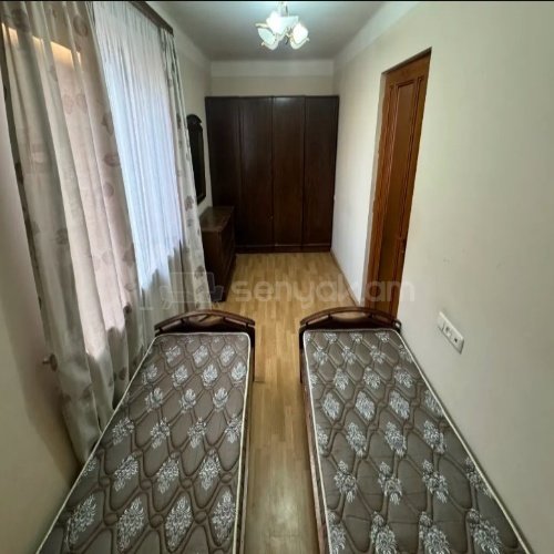 2 Սենյականոց Բնակարան Քարե Շենքում, 47քմ, 2/5 հարկ, Կապիտալ Վերանորոգված, Կահավորված, Արևկող