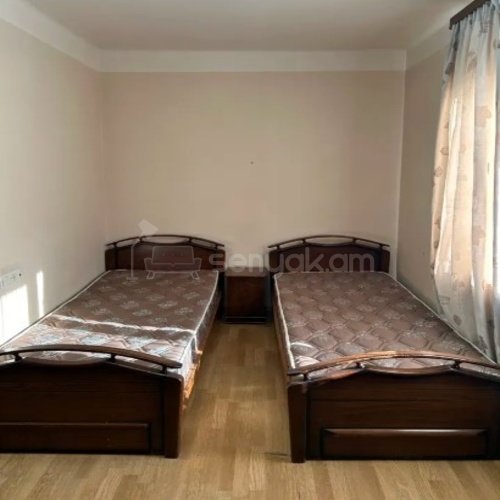 2 Սենյականոց Բնակարան Քարե Շենքում, 47քմ, 2/5 հարկ, Կապիտալ Վերանորոգված, Կահավորված, Արևկող