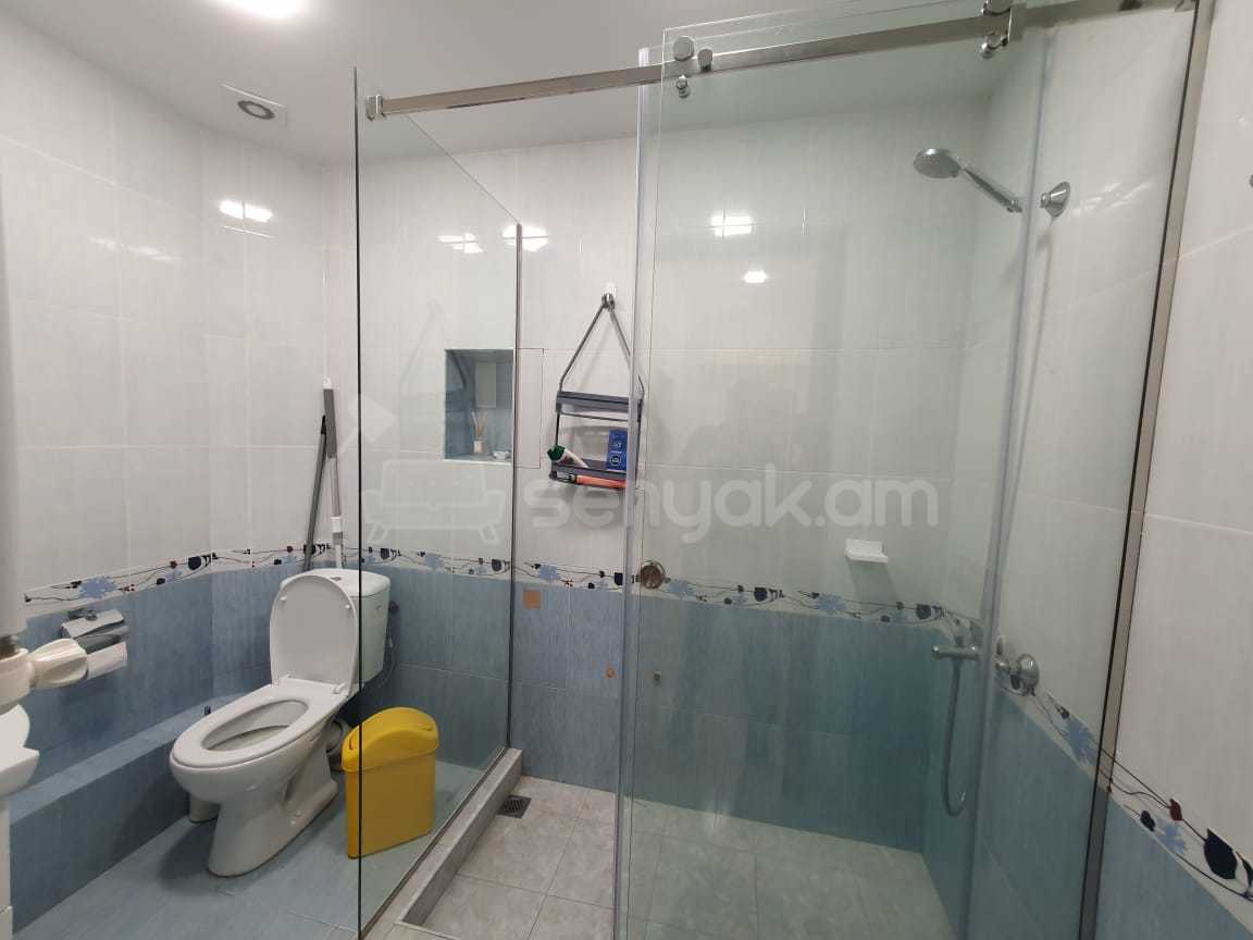 2 Սենյականոց Բնակարան Քարե Շենքում, 65քմ, 3/5 հարկ, Կապիտալ Վերանորոգված, Կահավորված