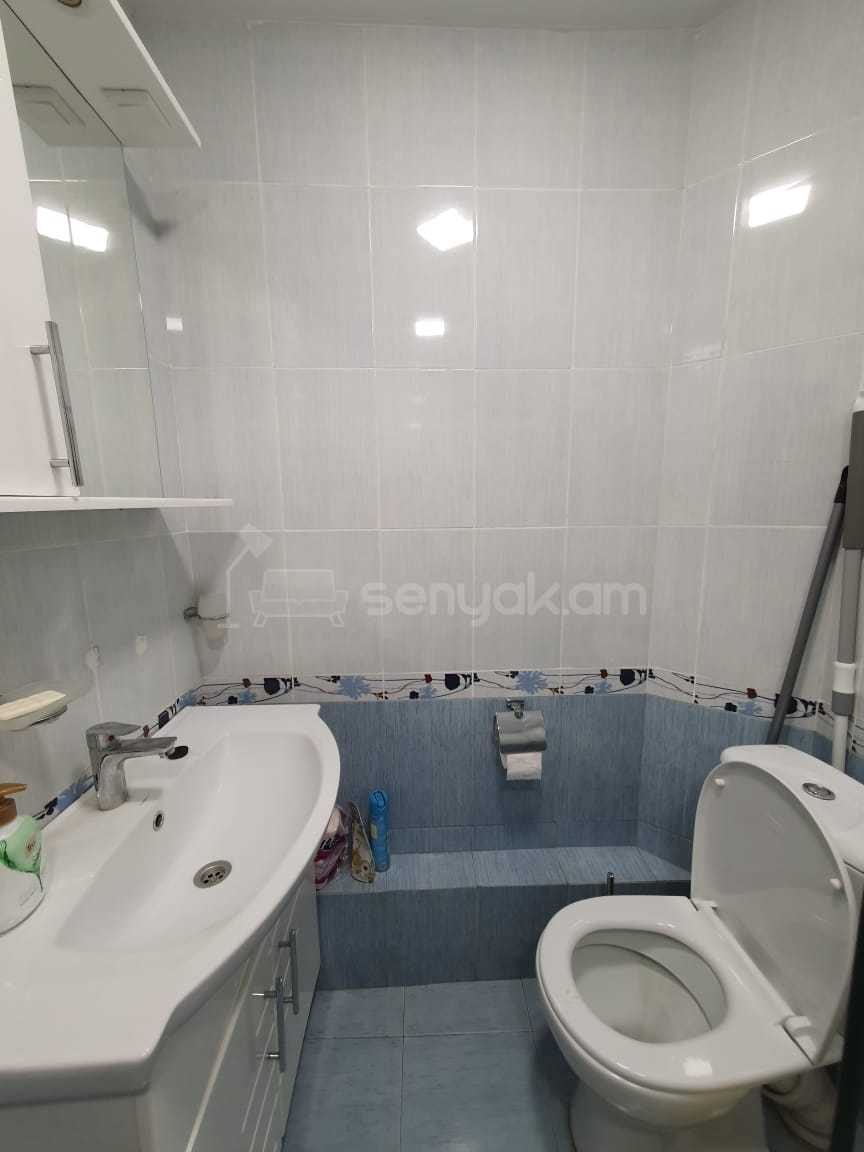 2 Սենյականոց Բնակարան Քարե Շենքում, 65քմ, 3/5 հարկ, Կապիտալ Վերանորոգված, Կահավորված