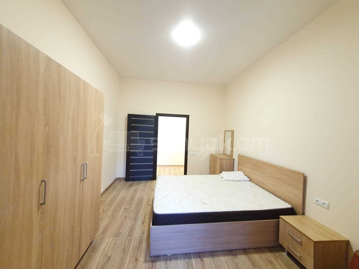 2 Սենյականոց Բնակարան Քարե Շենքում, 65քմ, 3/5 հարկ, Կապիտալ Վերանորոգված, Կահավորված