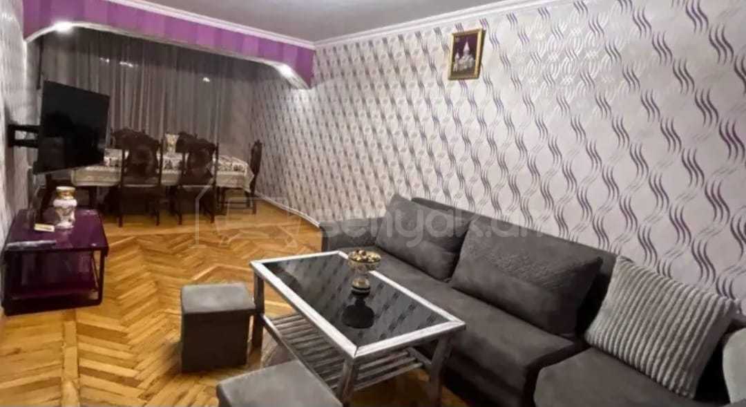 3 Սենյականոց Բնակարան, 69քմ, 1/4 հարկ, Կապիտալ Վերանորոգված