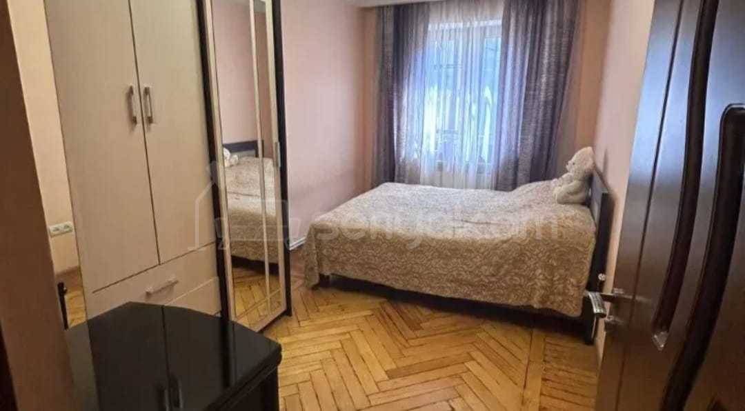 3 Սենյականոց Բնակարան, 69քմ, 1/4 հարկ, Կապիտալ Վերանորոգված