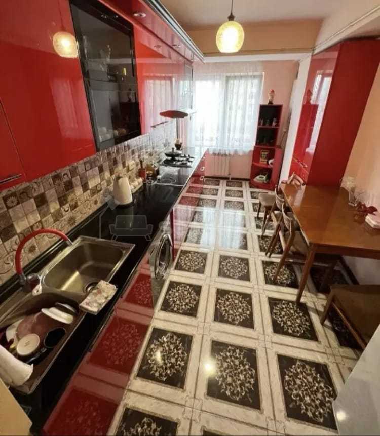 3 Սենյականոց Բնակարան, 87քմ, 12/14 հարկ, Նորմալ Վիճակում