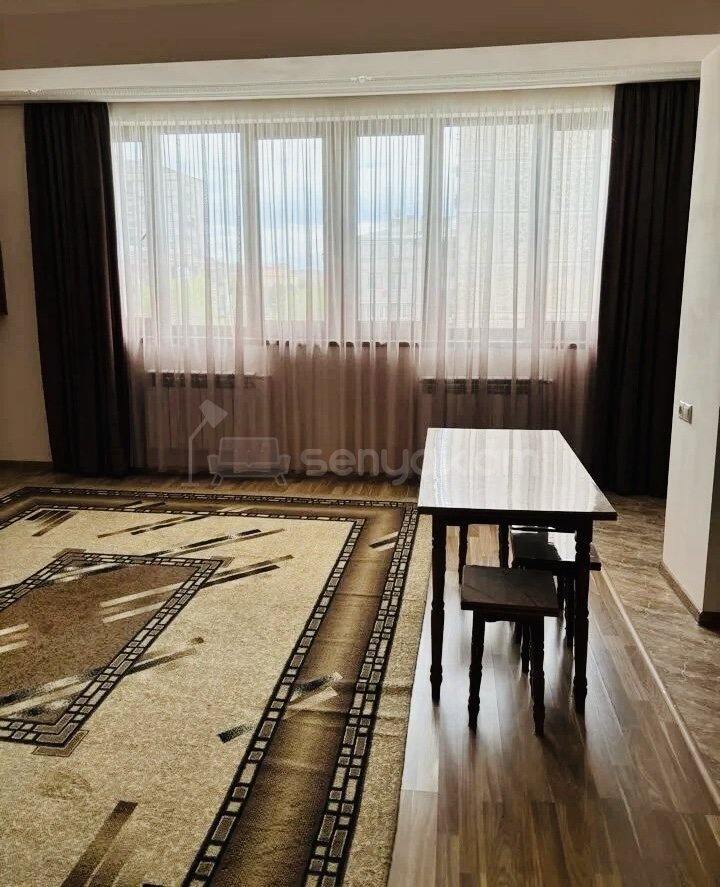 2 Սենյականոց Բնակարան Քարե Շենքում, 48քմ, 4/5 հարկ, Կապիտալ Վերանորոգված