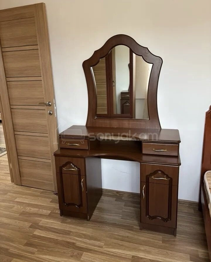 2 Սենյականոց Բնակարան Քարե Շենքում, 48քմ, 4/5 հարկ, Կապիտալ Վերանորոգված