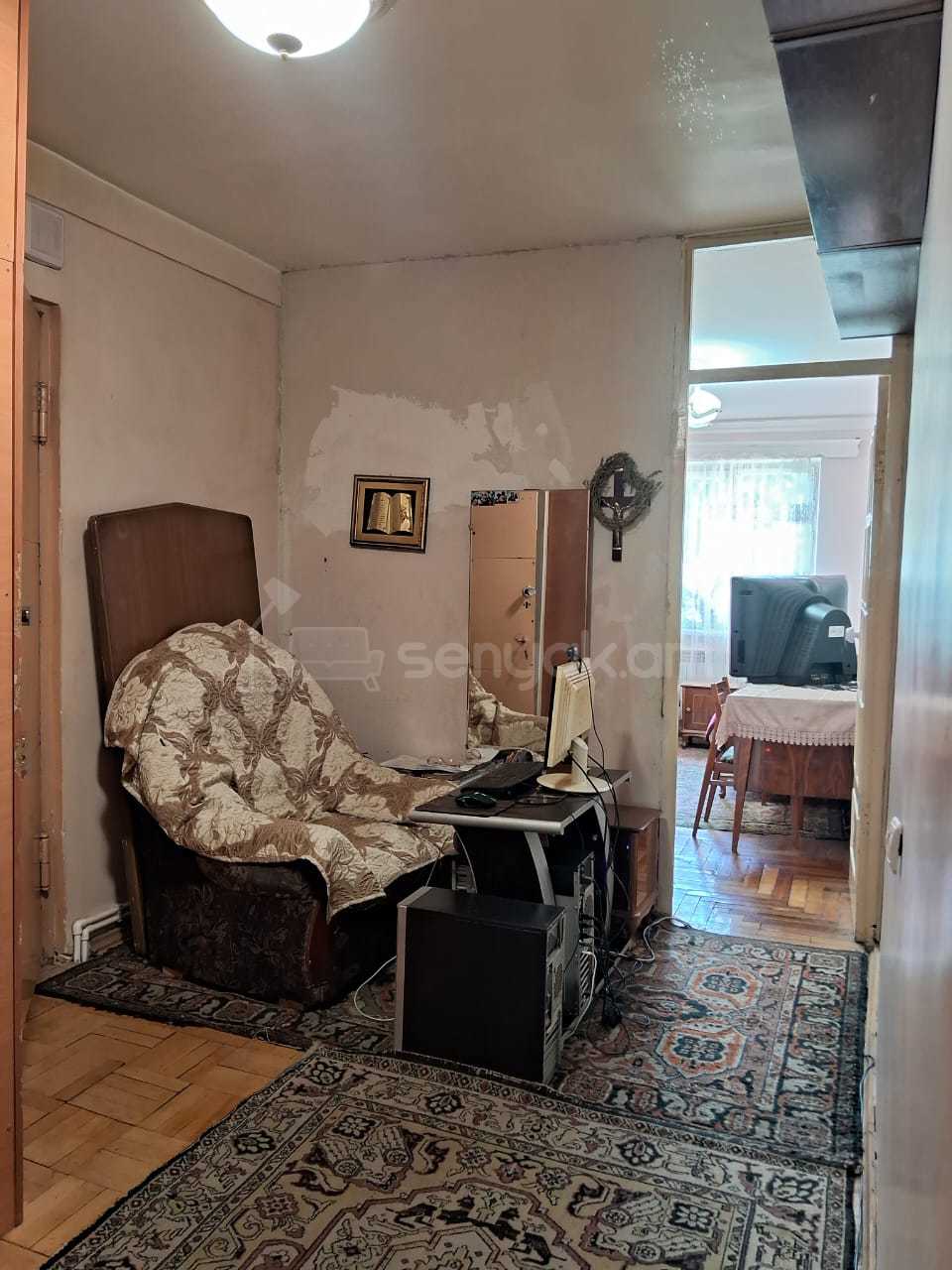 3 Սենյականոց Բնակարան, 89քմ, 2/4 հարկ, Նորմալ Վիճակում