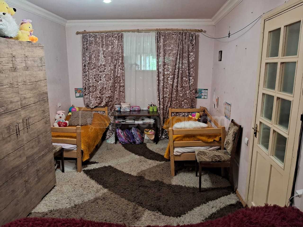 3 Սենյականոց Բնակարան, 89քմ, 2/4 հարկ, Նորմալ Վիճակում