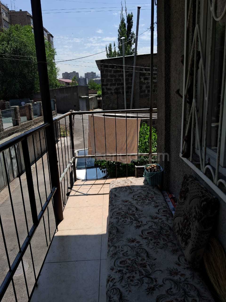 3 Սենյականոց Բնակարան, 89քմ, 2/4 հարկ, Նորմալ Վիճակում