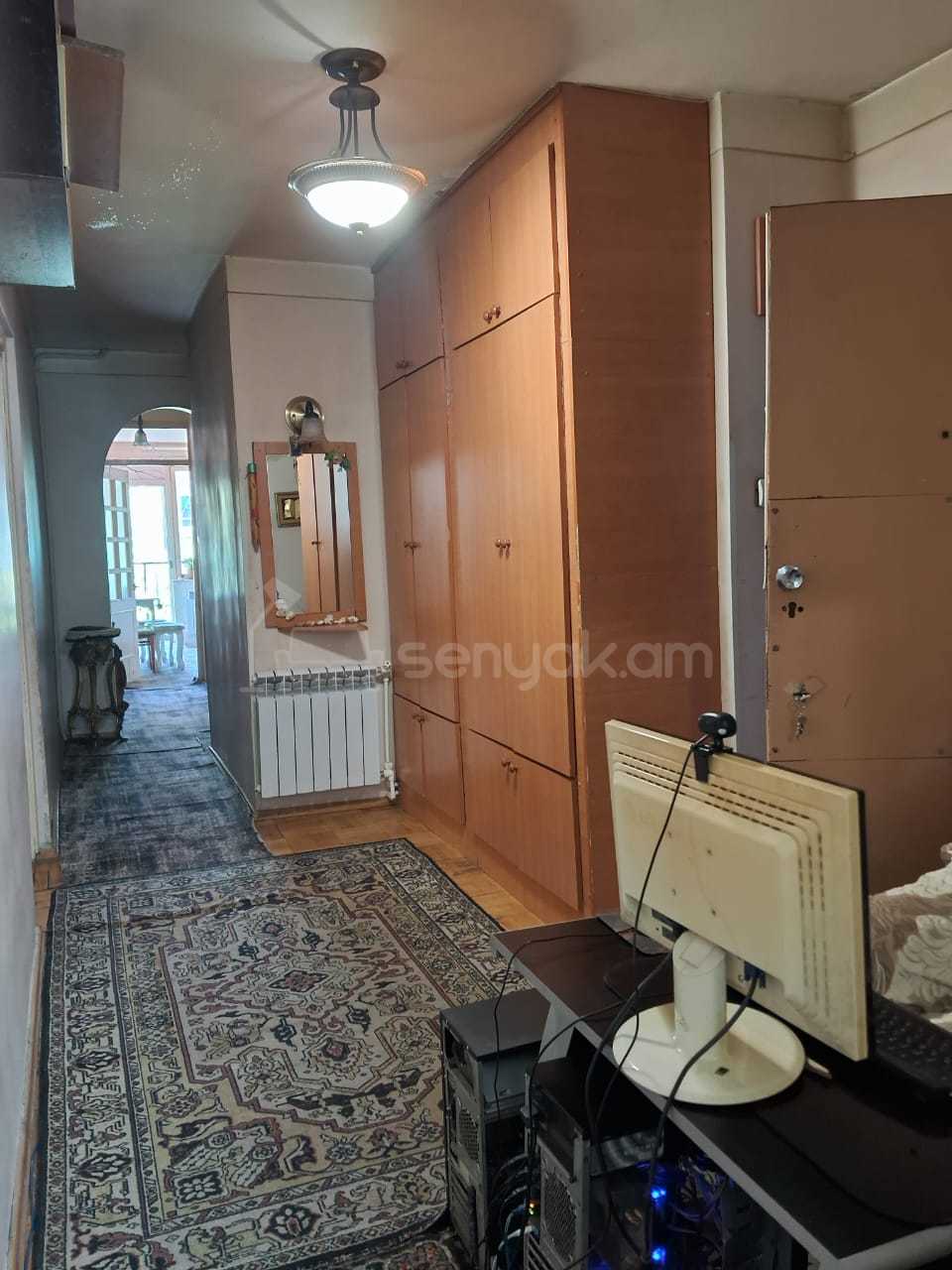 3 Սենյականոց Բնակարան, 89քմ, 2/4 հարկ, Նորմալ Վիճակում