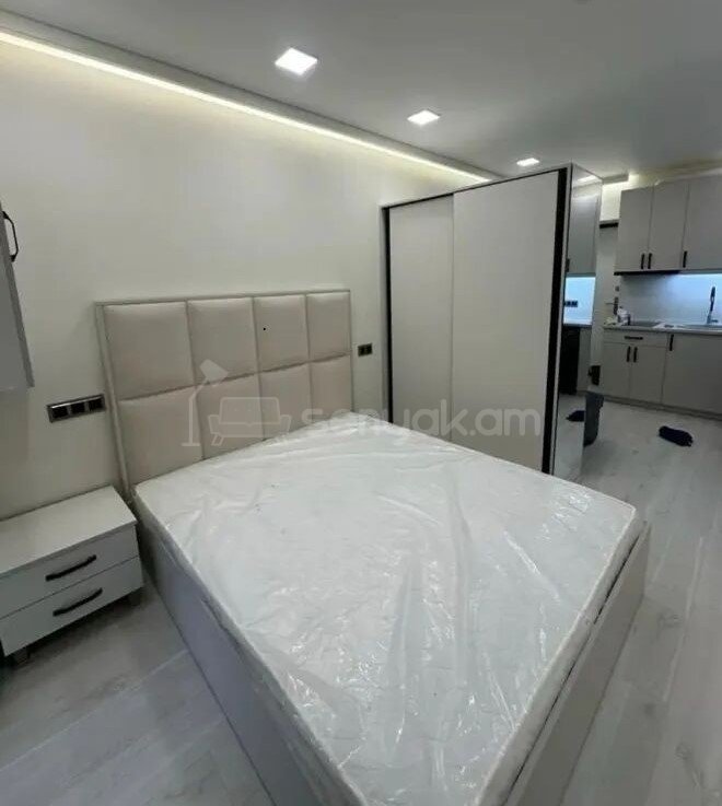 2 Սենյականոց Բնակարան Քարե Շենքում, 25քմ, 1/4 հարկ, Կապիտալ Վերանորոգված