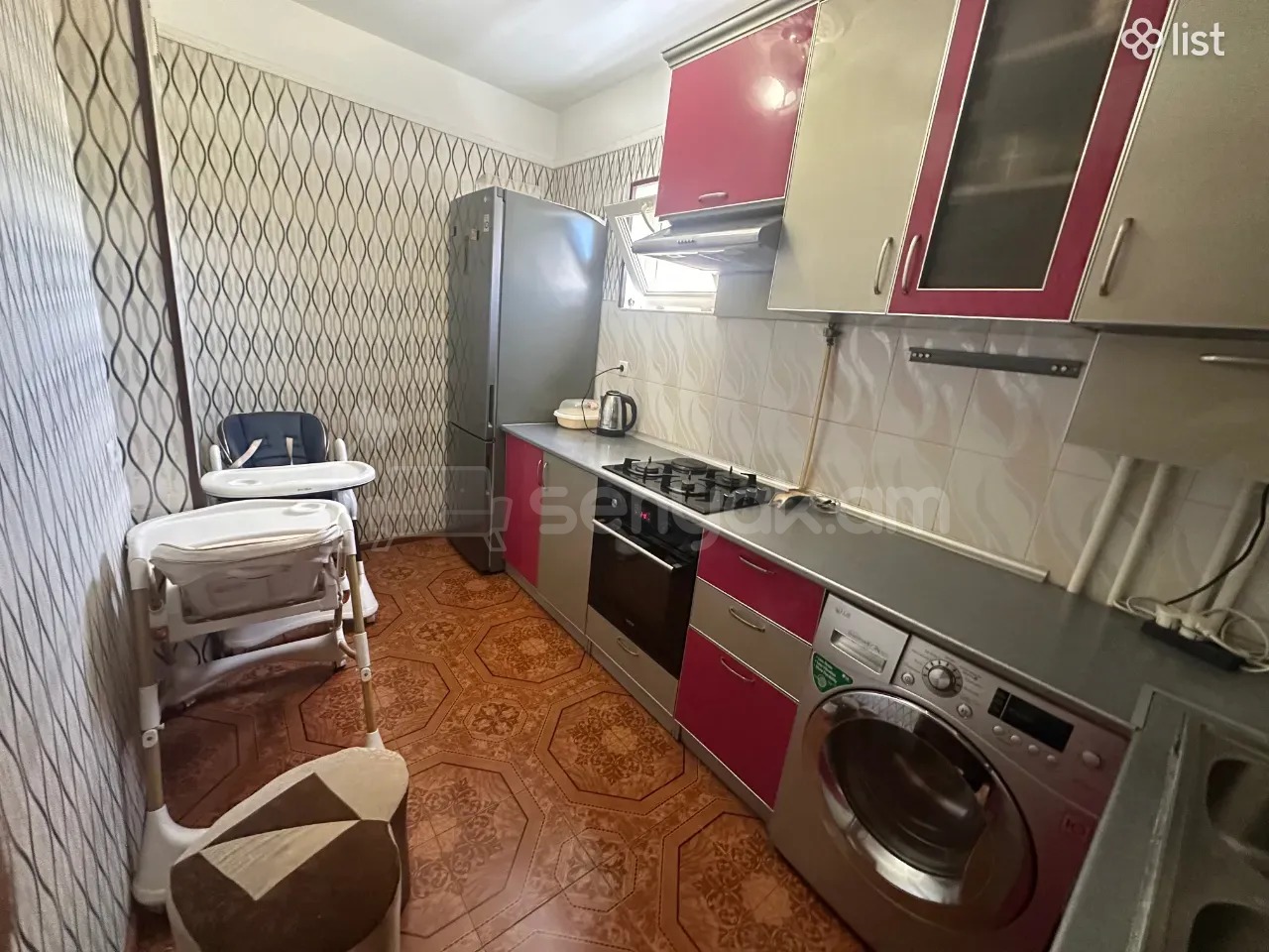 3 Սենյականոց Բնակարան, 62քմ, 5/9 հարկ, Նորմալ Վիճակում, Կահավորված, Արևկող