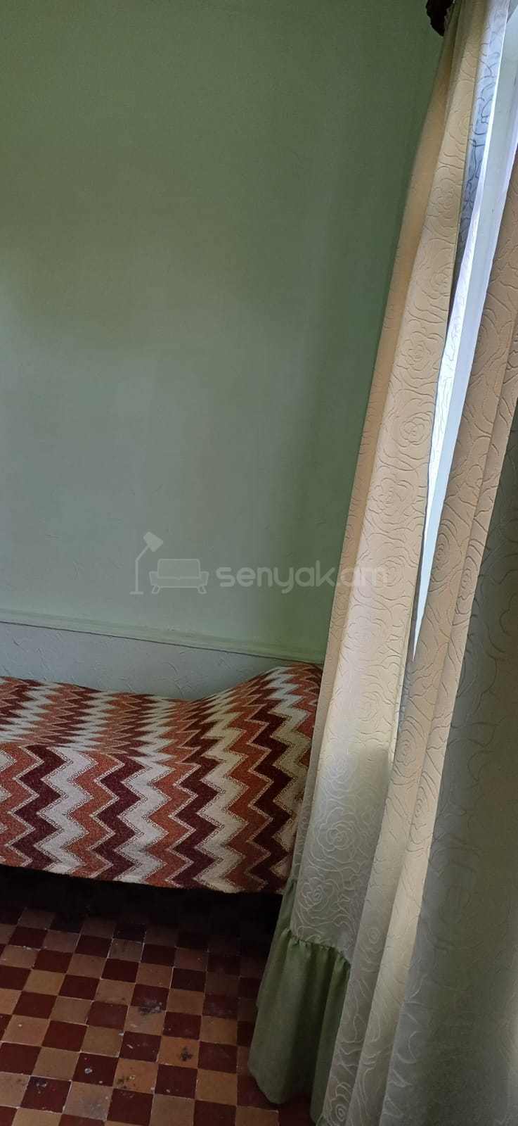 3 Սենյականոց Բնակարան Քարե Շենքում, 55քմ, 2/3 հարկ, Նորմալ Վիճակում