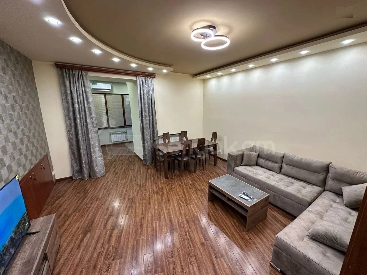 2 Սենյականոց Բնակարան Քարե Շենքում, 55քմ, 5/6 հարկ, Կապիտալ Վերանորոգված
