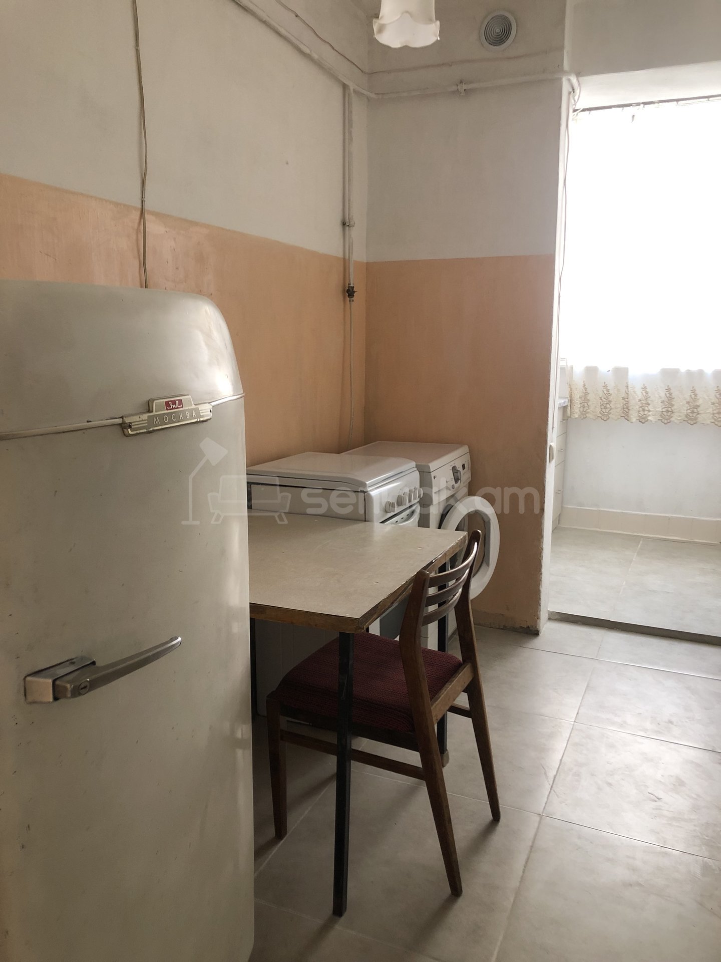 2 Սենյականոց Բնակարան Քարե Շենքում, 50քմ, 2/5 հարկ, Կոսմետիկ Վերանորոգված