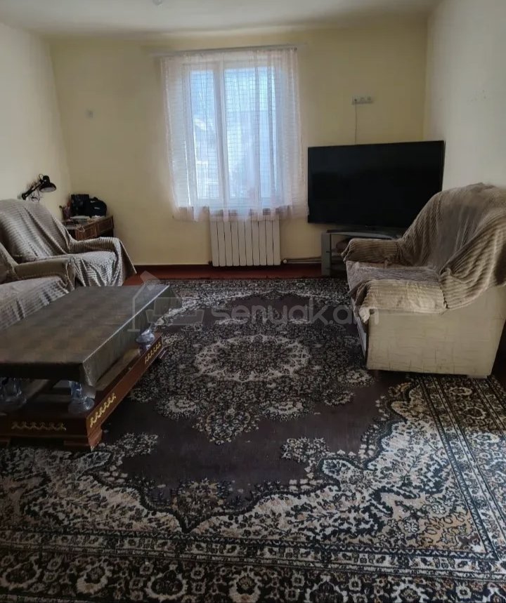 2 Սենյականոց Բնակարան Քարե Շենքում, 52քմ, 1/1 հարկ, Նորմալ Վիճակում, Կահավորված