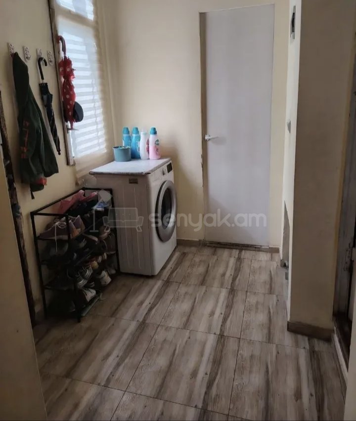 2 Սենյականոց Բնակարան Քարե Շենքում, 52քմ, 1/1 հարկ, Նորմալ Վիճակում, Կահավորված
