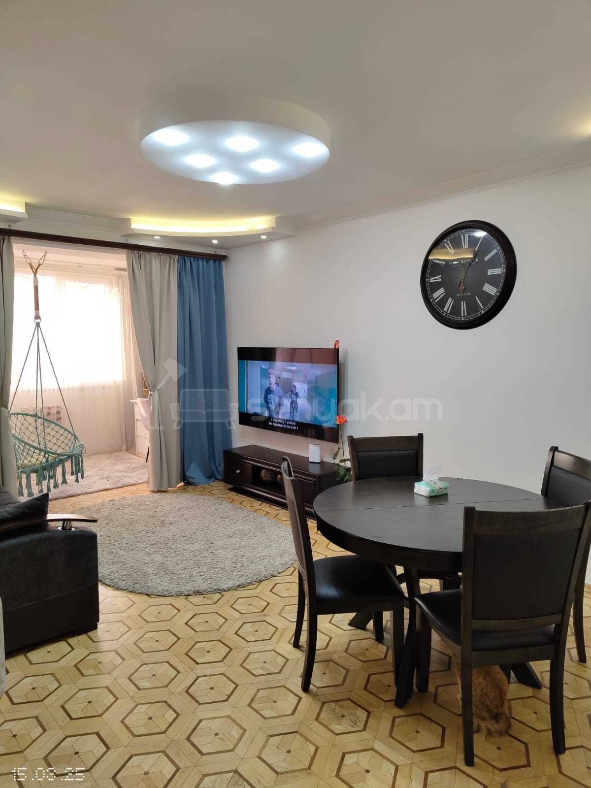 2 Սենյականոց Բնակարան Քարե Շենքում, 80քմ, 2/5 հարկ, Կապիտալ Վերանորոգված