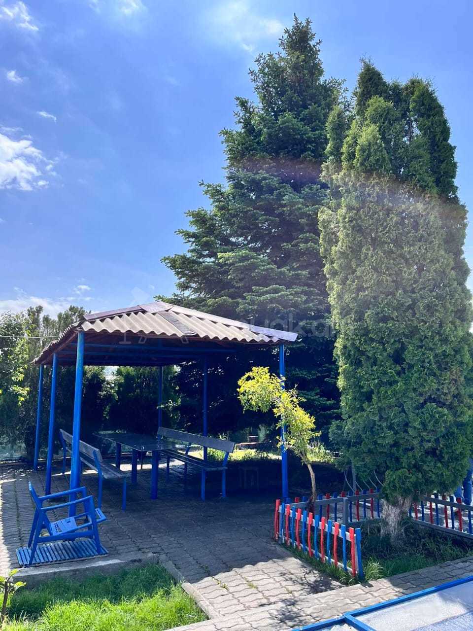 1 Սենյականոց Ամառանոց, 100քմ, Լողավազանով