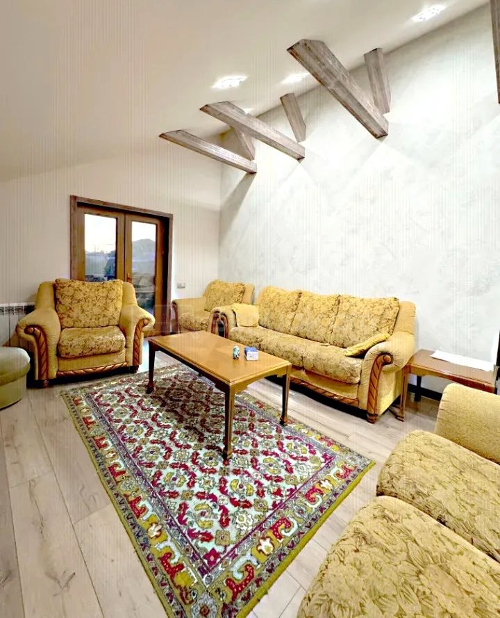 6 Սենյականոց Շքեղ Առանձնատուն, 320քմ, Կահավորված, Ավտոտնակով