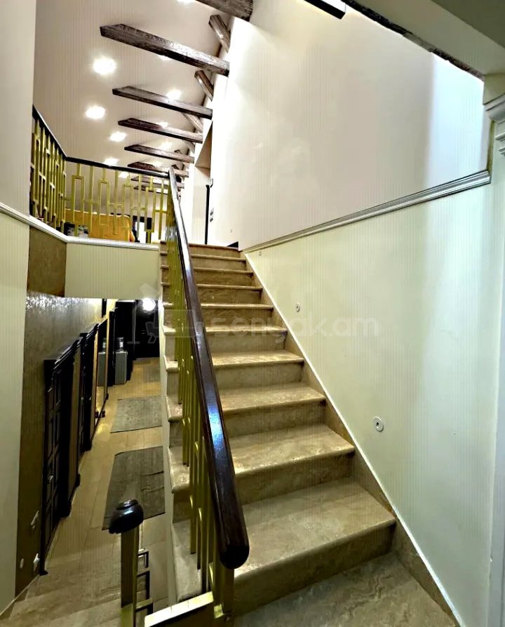 6 Սենյականոց Շքեղ Առանձնատուն, 320քմ, Կահավորված, Ավտոտնակով