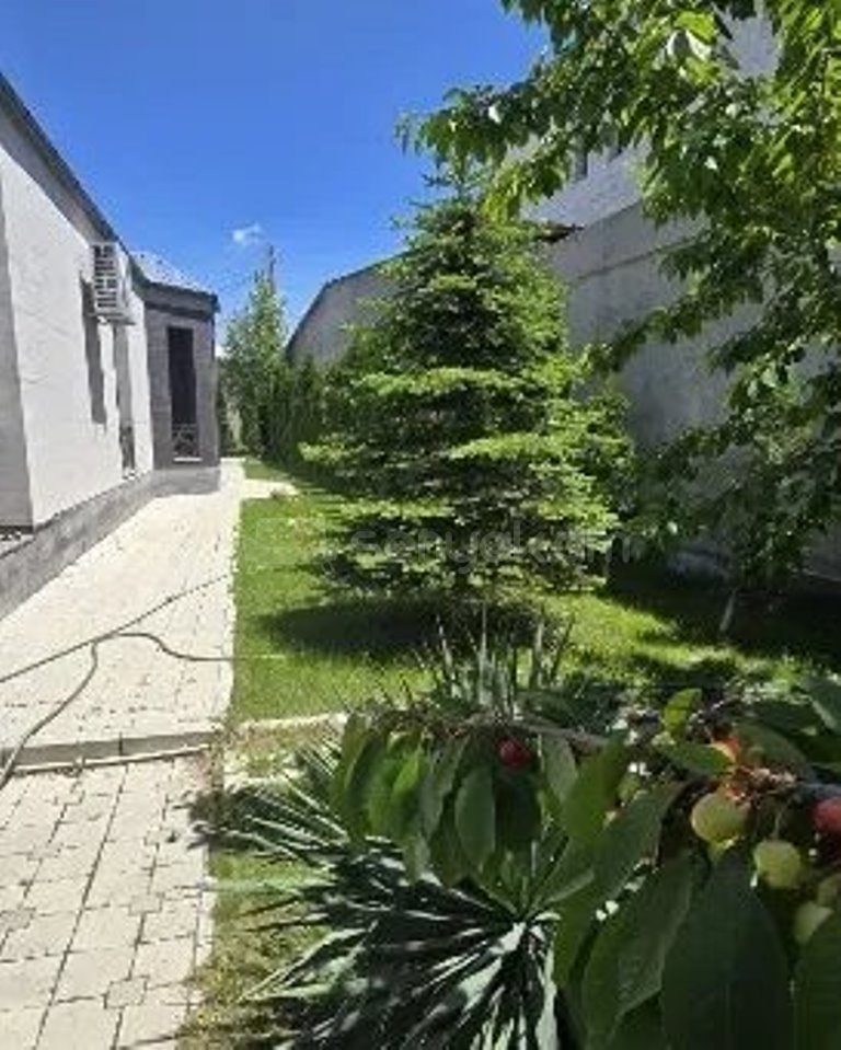 6 Սենյականոց Շքեղ Առանձնատուն, 350քմ, Կահավորված, Ավտոտնակով