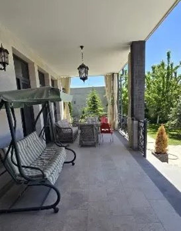 6 Սենյականոց Շքեղ Առանձնատուն, 350քմ, Կահավորված, Ավտոտնակով