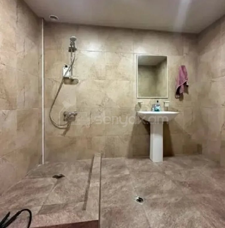 6 Սենյականոց Շքեղ Առանձնատուն, 350քմ, Կահավորված, Ավտոտնակով